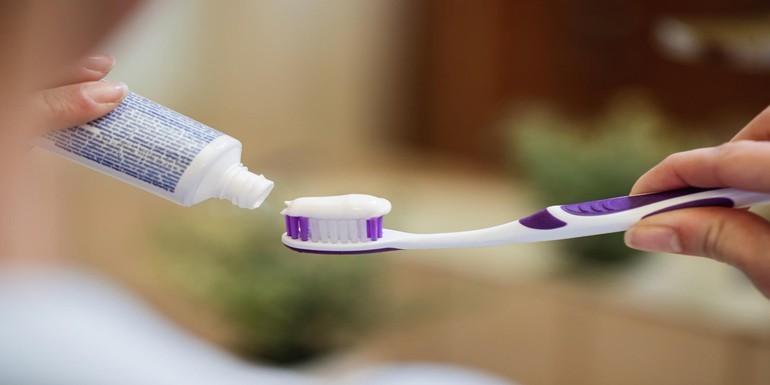 CARRAGENINA EN PASTA DENTAL ¿AMIGA O ENEMIGA DE LA SALUD BUCAL?
