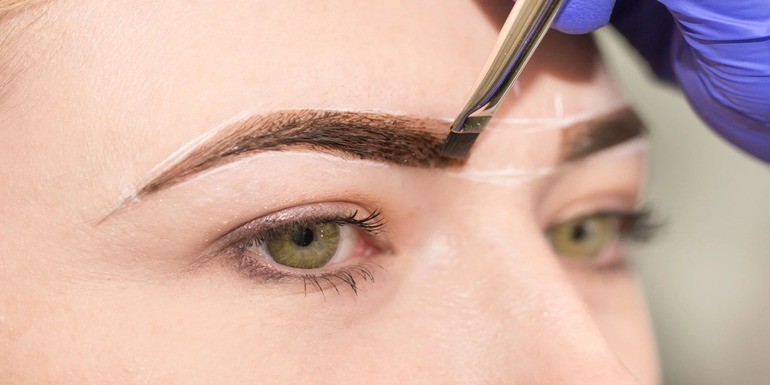 Cómo seleccionar los productos para teñir las cejas