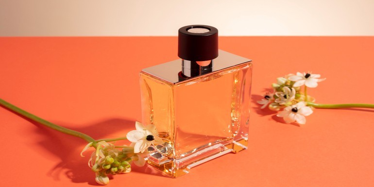 Top 10 perfumes de mujer y hombre que marcarán tendencia en 2025