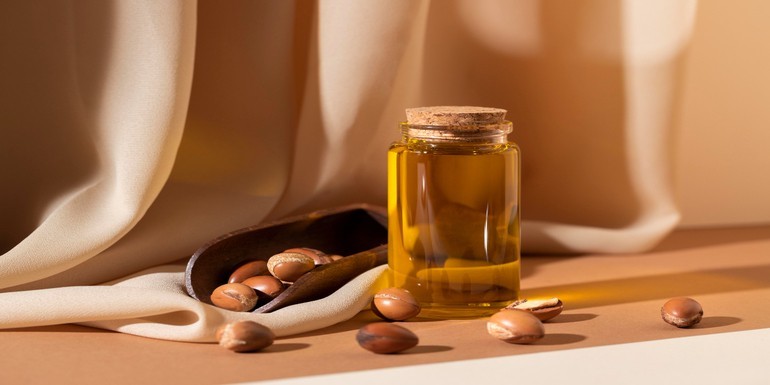 El aceite de jojoba. Propiedades, beneficios  y consejos prácticos